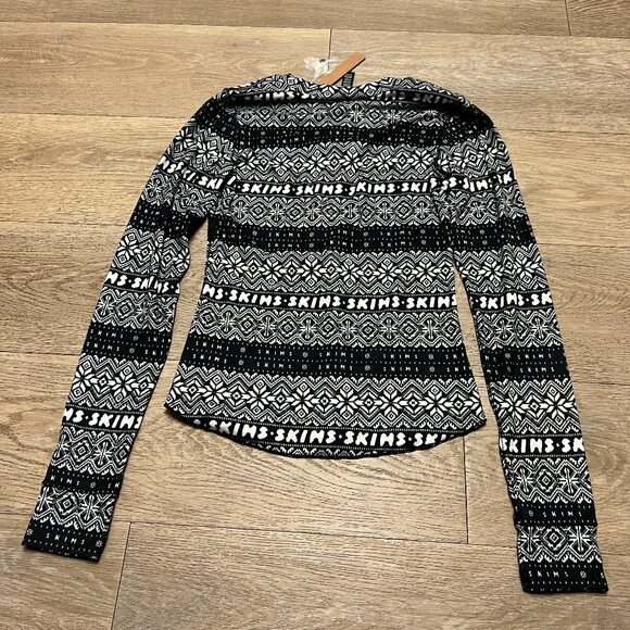 NWT SKIMS LOGO PLUSH POINTELLE LONG SLEEVE HENLEY TOP ONYX FAIR ISLE M NEW - Picture 7 of 10